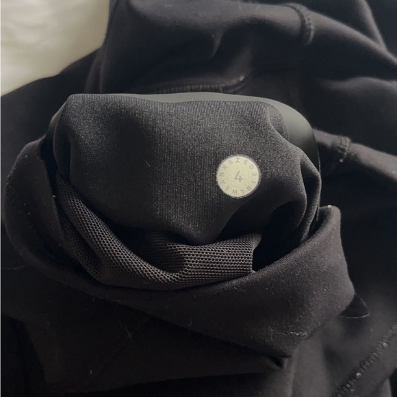 Lululemon Leggings Size 4 - Picture 3 of 3